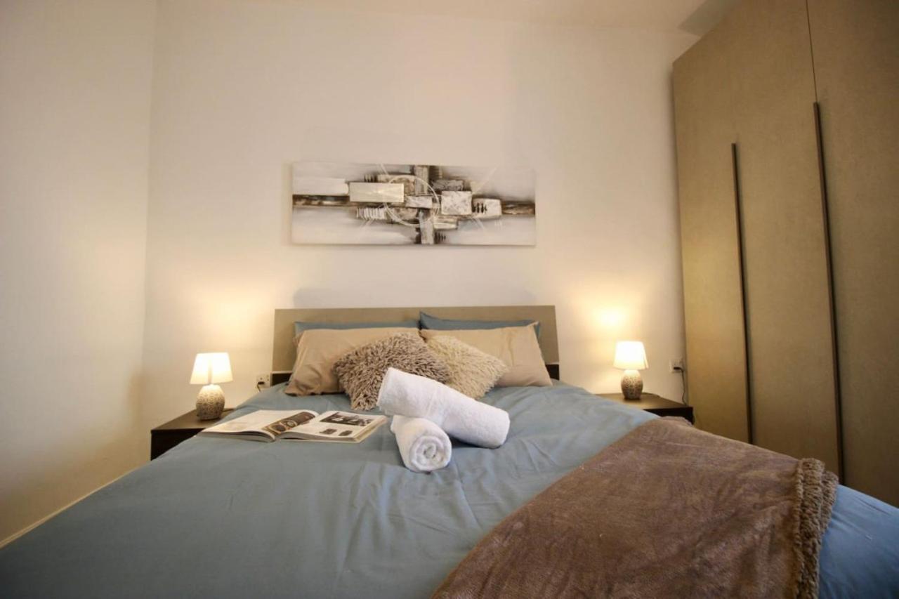 Gzira 3 Bedroom Apartment Exterior photo